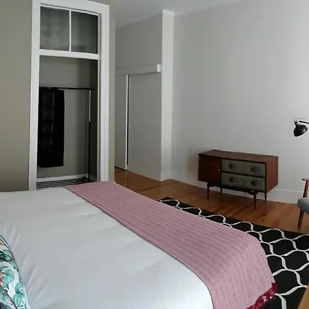 Alcacaria Do Bairro Bed & Breakfast *