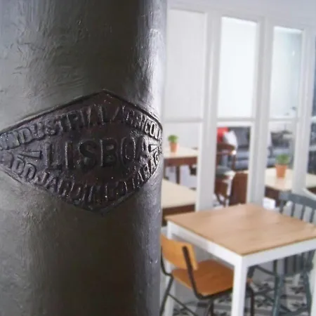 Bed & Breakfast Alcacaria Do Bairro 3*