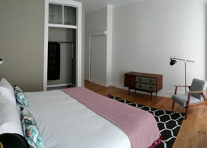 Alcacaria Do Bairro Bed & Breakfast 3*