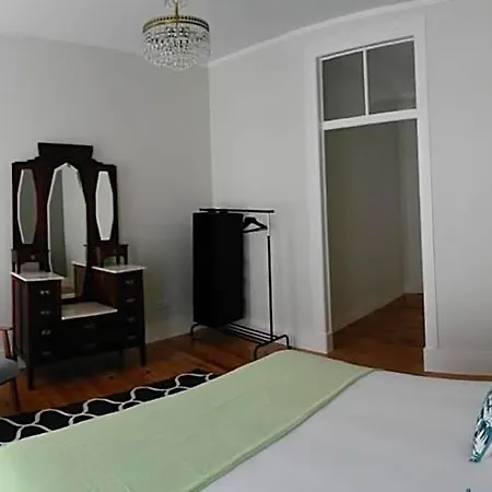 B&B Alcacaria Do Bairro 3*